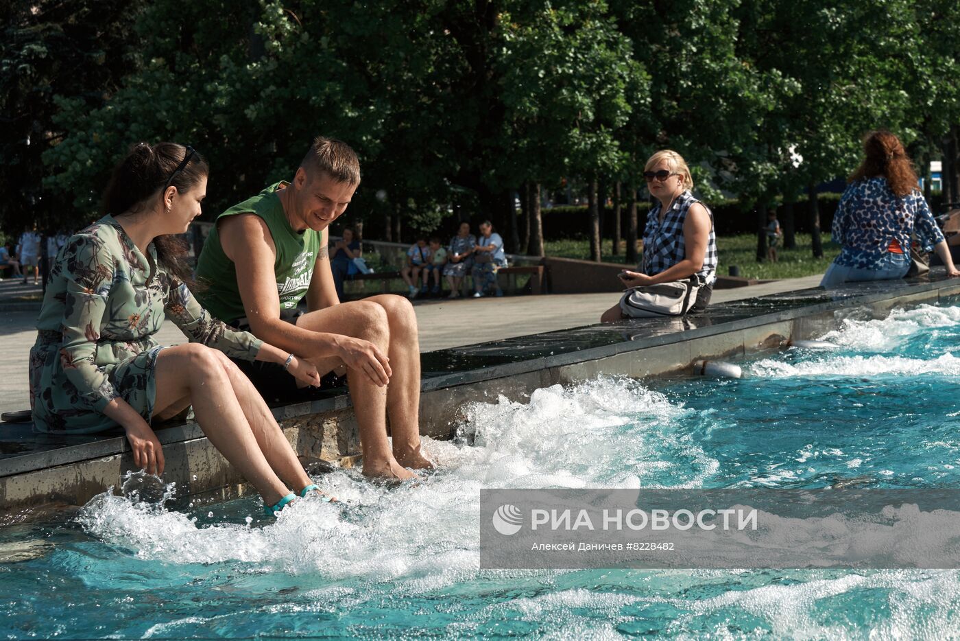 Жаркая погода в Санкт-Петербурге