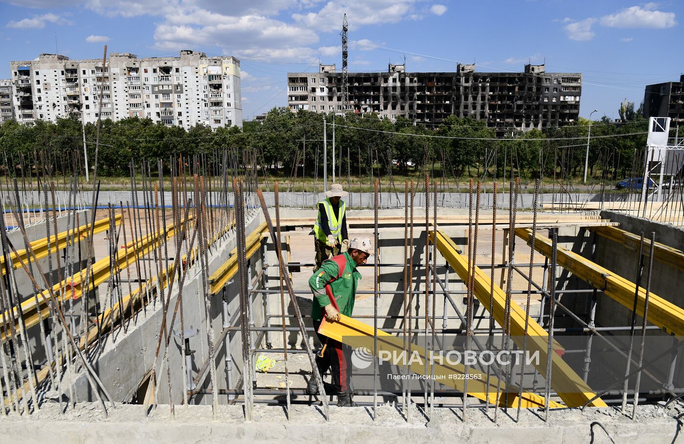 Кто строит жилые дома