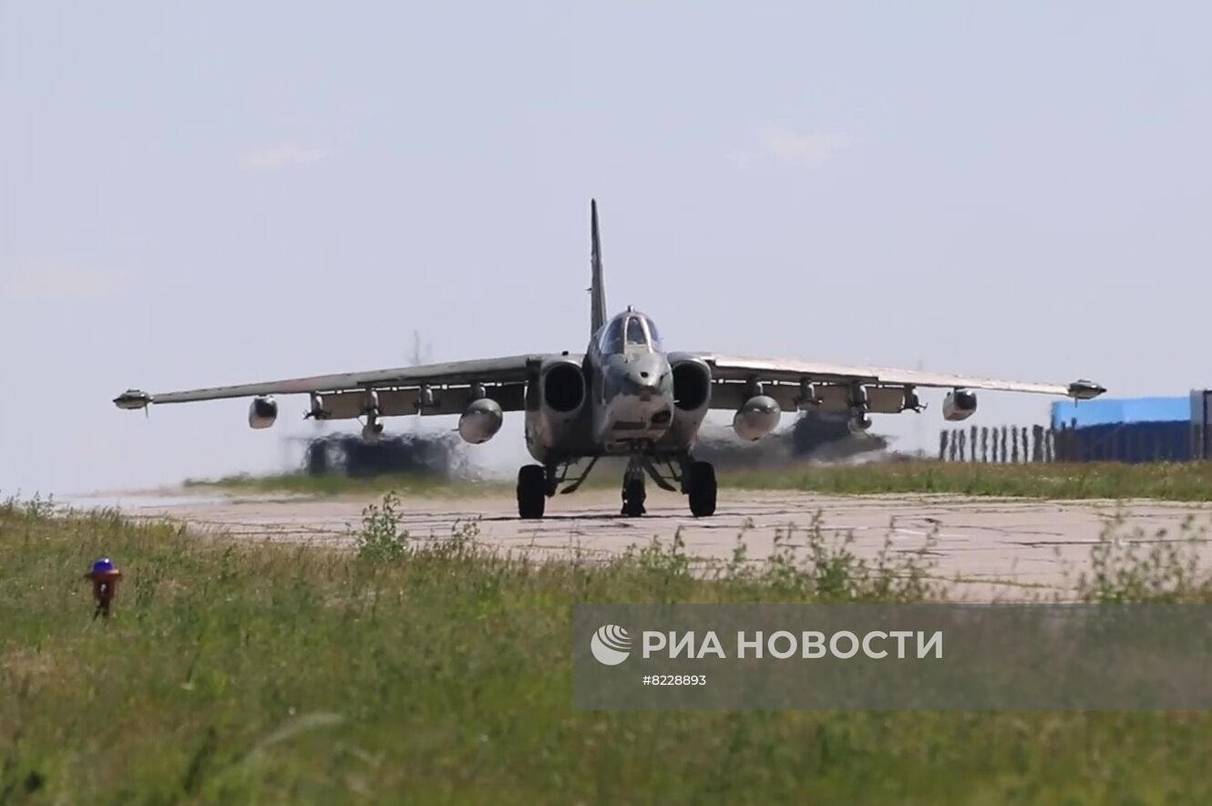 Боевая работа штурмовиков Су-25 ВКС РФ в ходе спецоперации