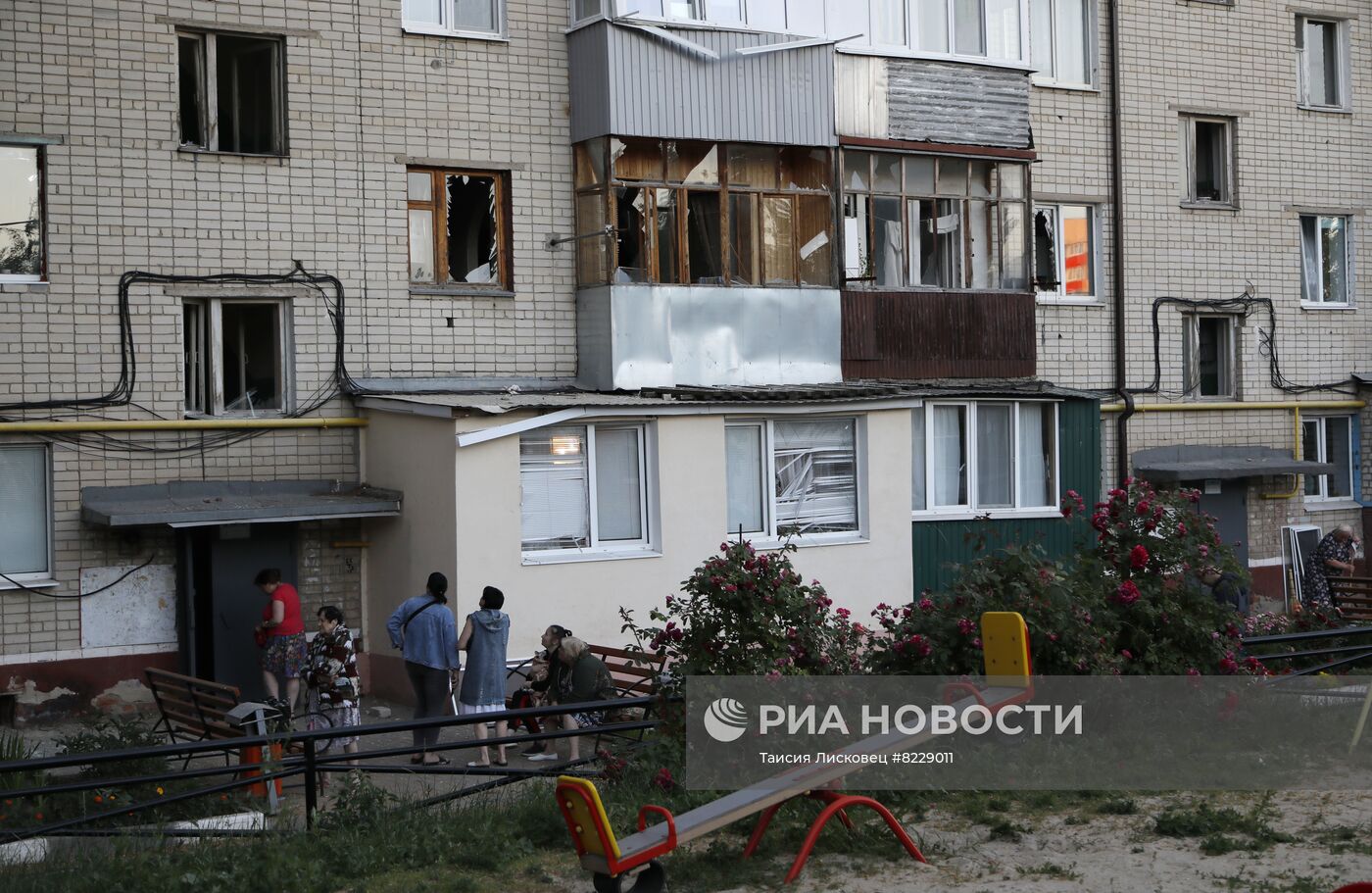 В Белгороде повреждены десятки домов вследствие ракетного удара ВСУ