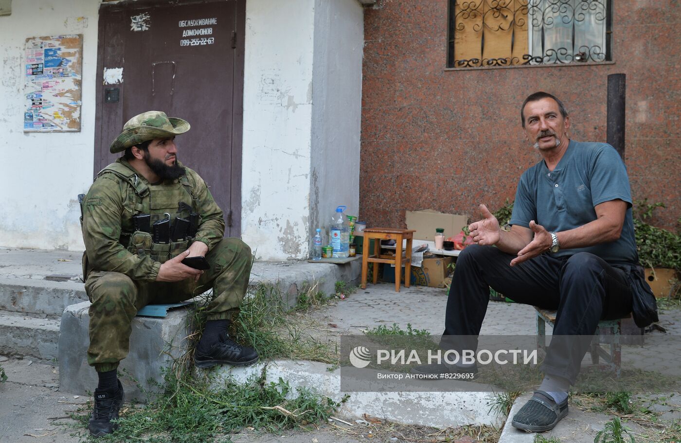 Освобожденный Лисичанск возвращается к мирной жизни