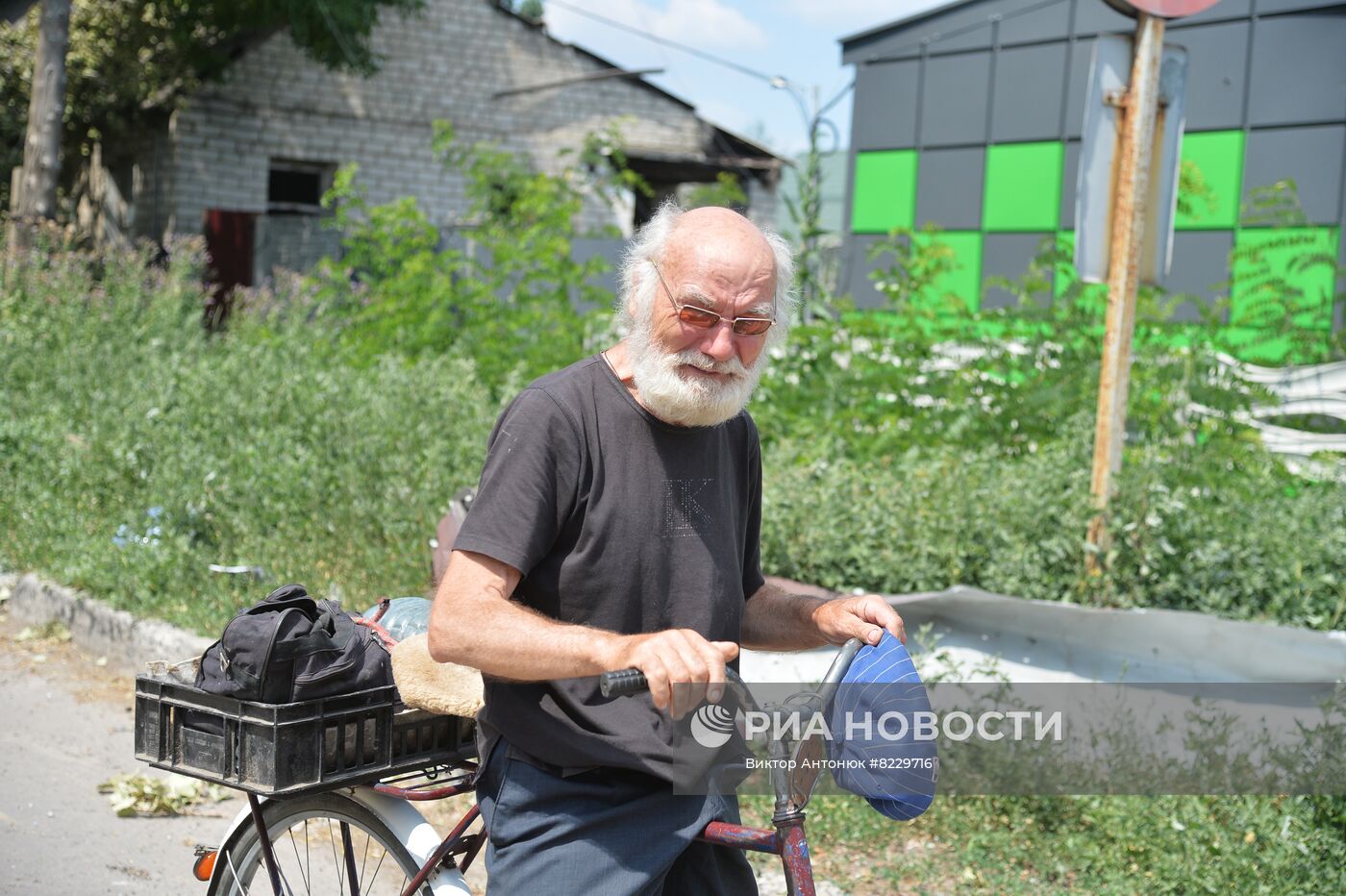 Освобожденный Лисичанск возвращается к мирной жизни