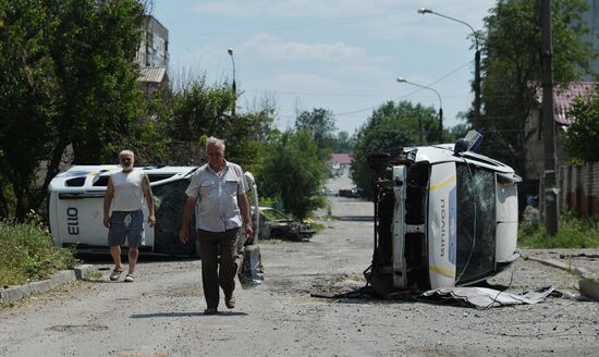 Освобожденный Лисичанск возвращается к мирной жизни