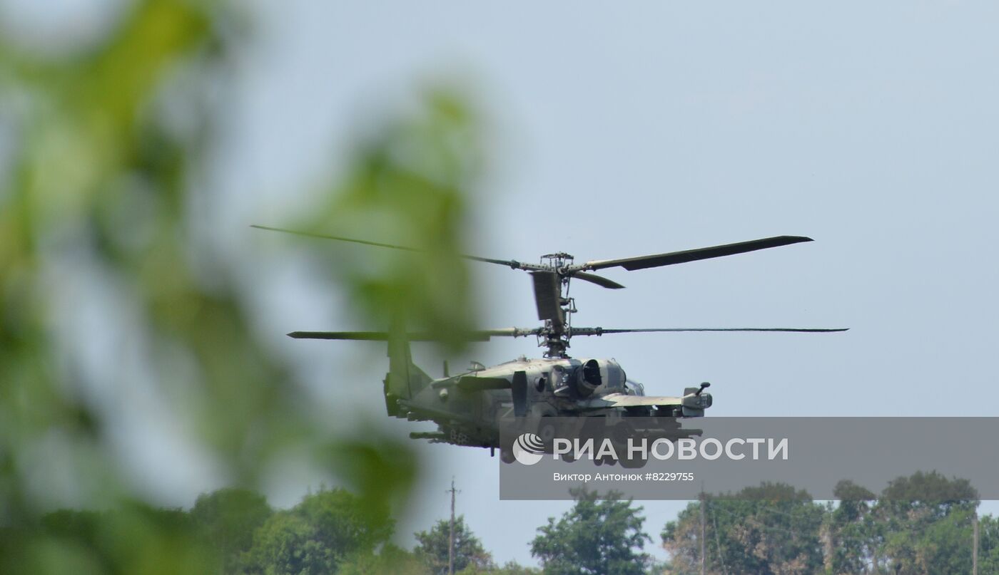 Освобожденный Лисичанск возвращается к мирной жизни