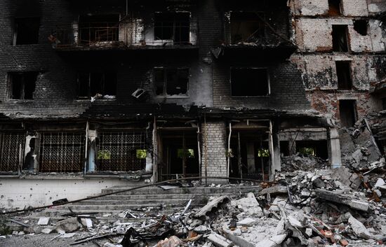 Повседневная мирная жизнь в Волновахе