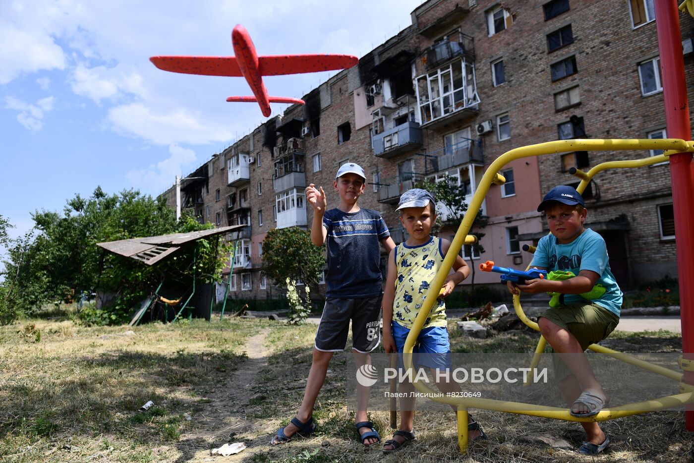 Повседневная мирная жизнь в Волновахе