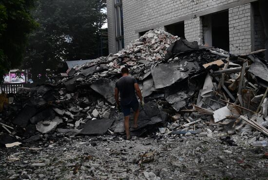 Повседневная мирная жизнь в Волновахе