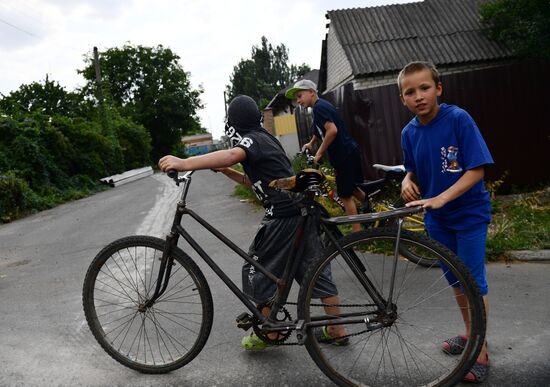 Повседневная мирная жизнь в Волновахе