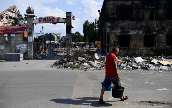 Повседневная мирная жизнь в Волновахе