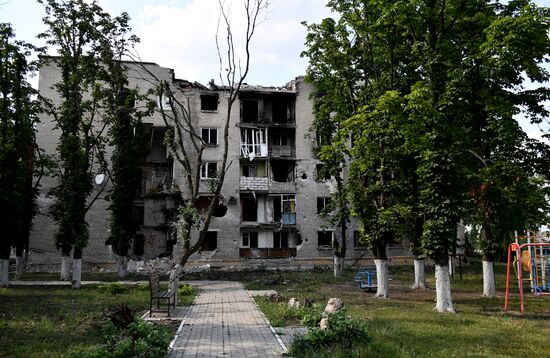 Повседневная мирная жизнь в Волновахе