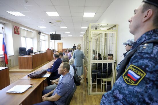 Оглашение приговора рыбакам из КНДР во Владивостоке