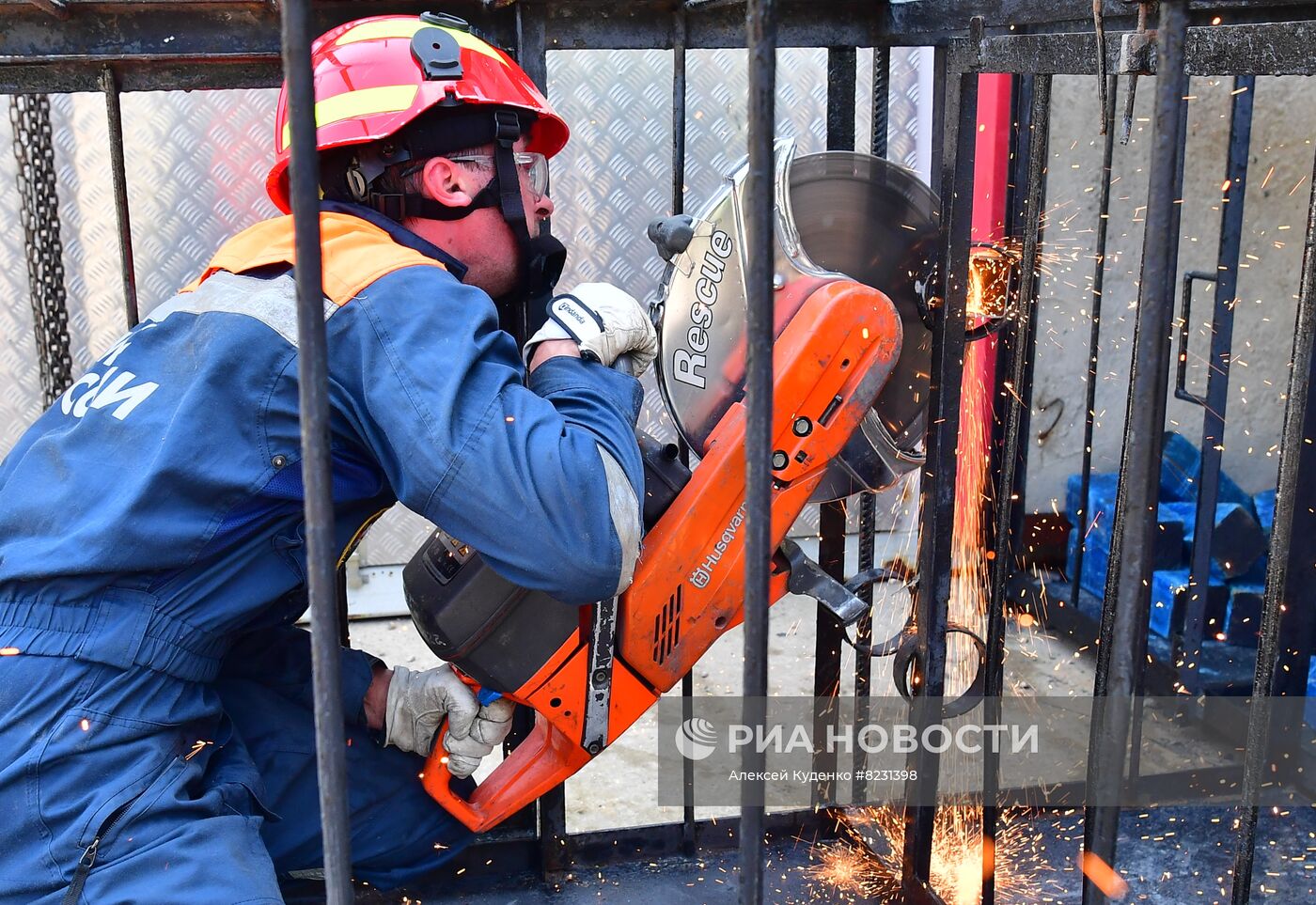 Финал городского конкурса профессионального мастерства по профессии "Спасатель"