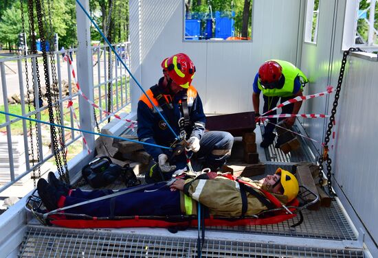 Финал городского конкурса профессионального мастерства по профессии "Спасатель"