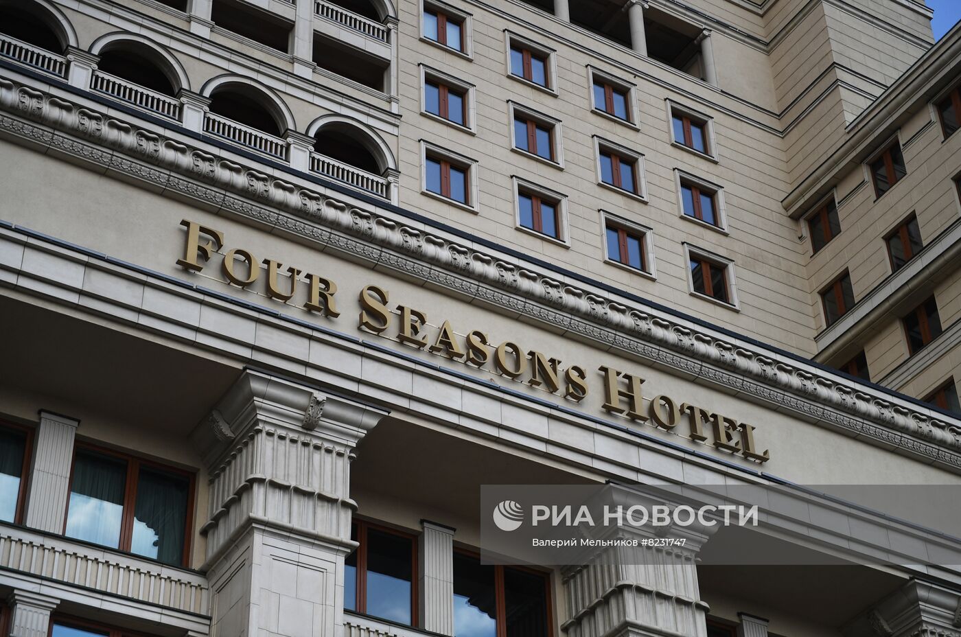 Гостиница Four Seasons в Москве будет переименована в Legend of Moscow