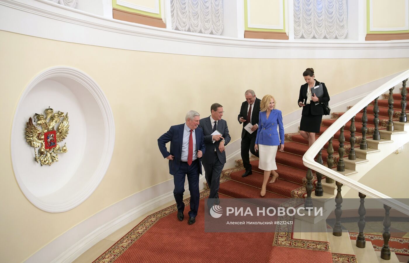 Встреча президента РФ В. Путина с руководителями Государственной Думы РФ и лидерами фракций Госдумы