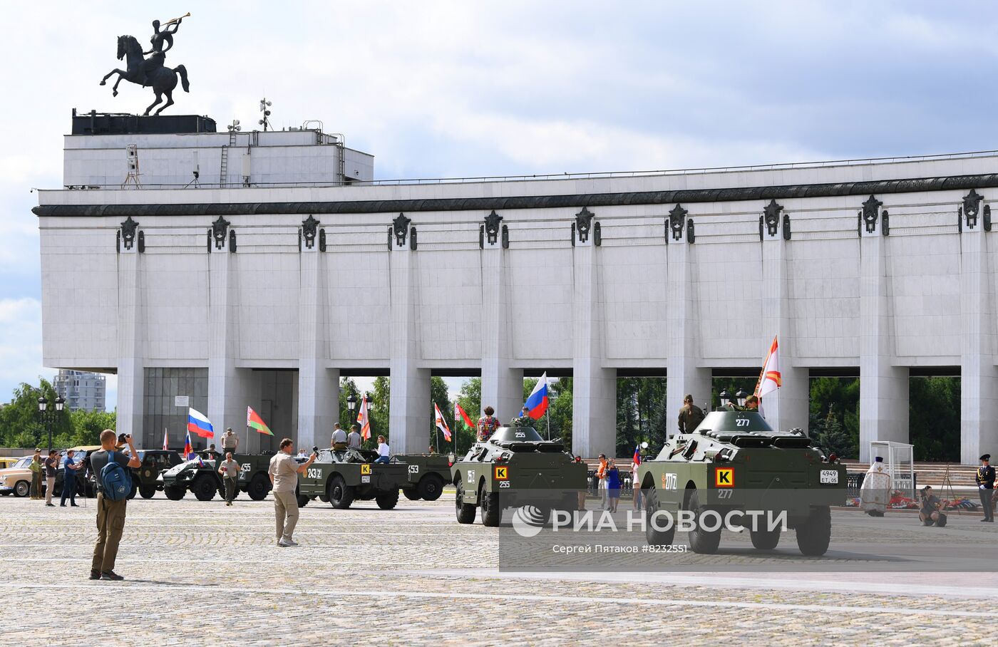 Старт бронепробега "Дорога Мужества" 