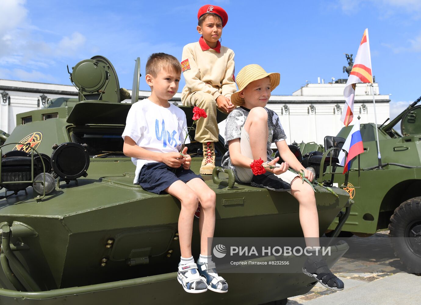 Старт бронепробега "Дорога Мужества" 