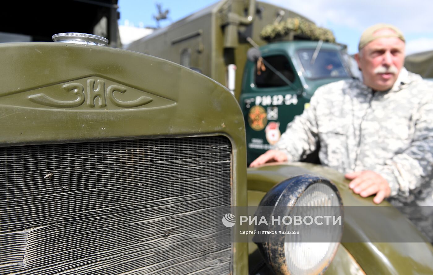 Старт бронепробега "Дорога Мужества" 