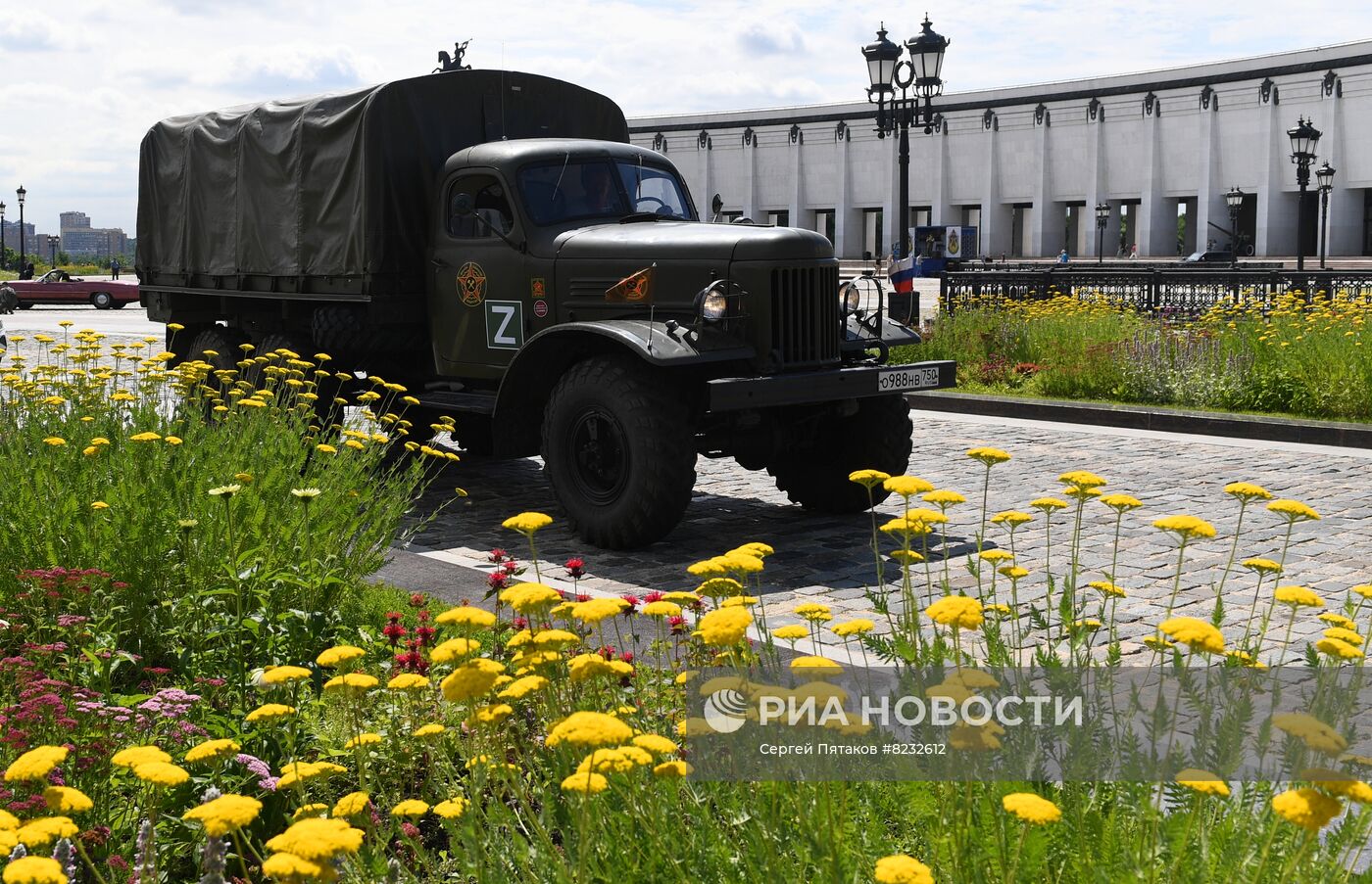 Старт бронепробега "Дорога Мужества" 