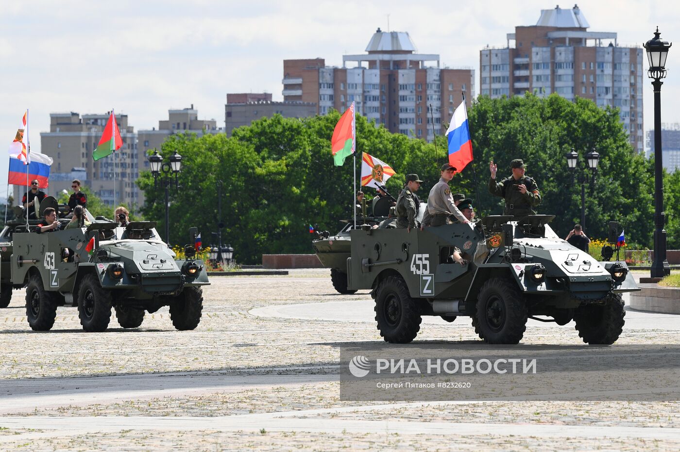 Старт бронепробега "Дорога Мужества" 