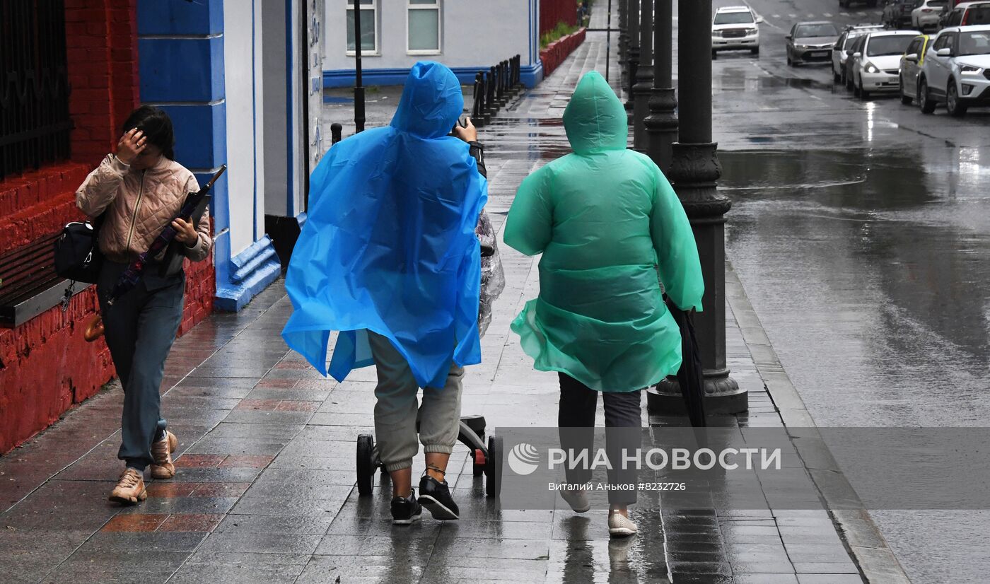 Штормовая погода во Владивостоке