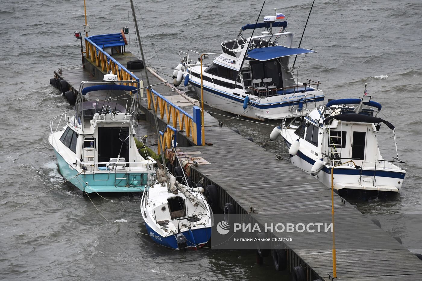 Штормовая погода во Владивостоке