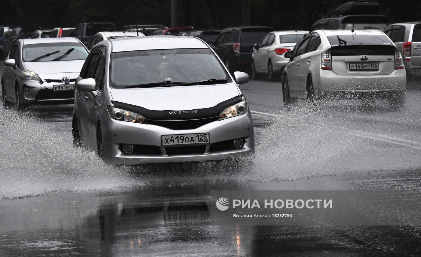 Штормовая погода во Владивостоке