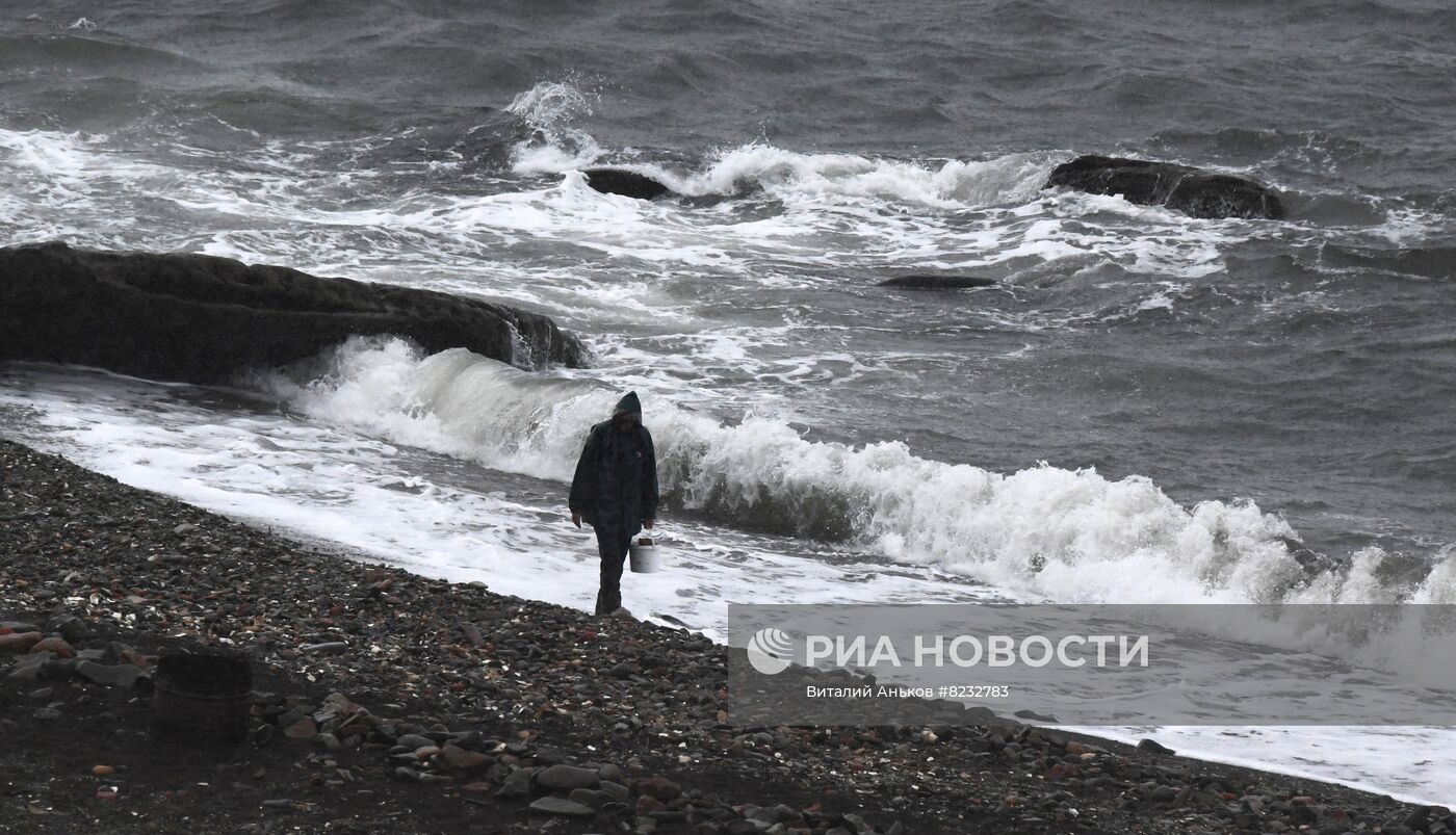 Штормовая погода во Владивостоке