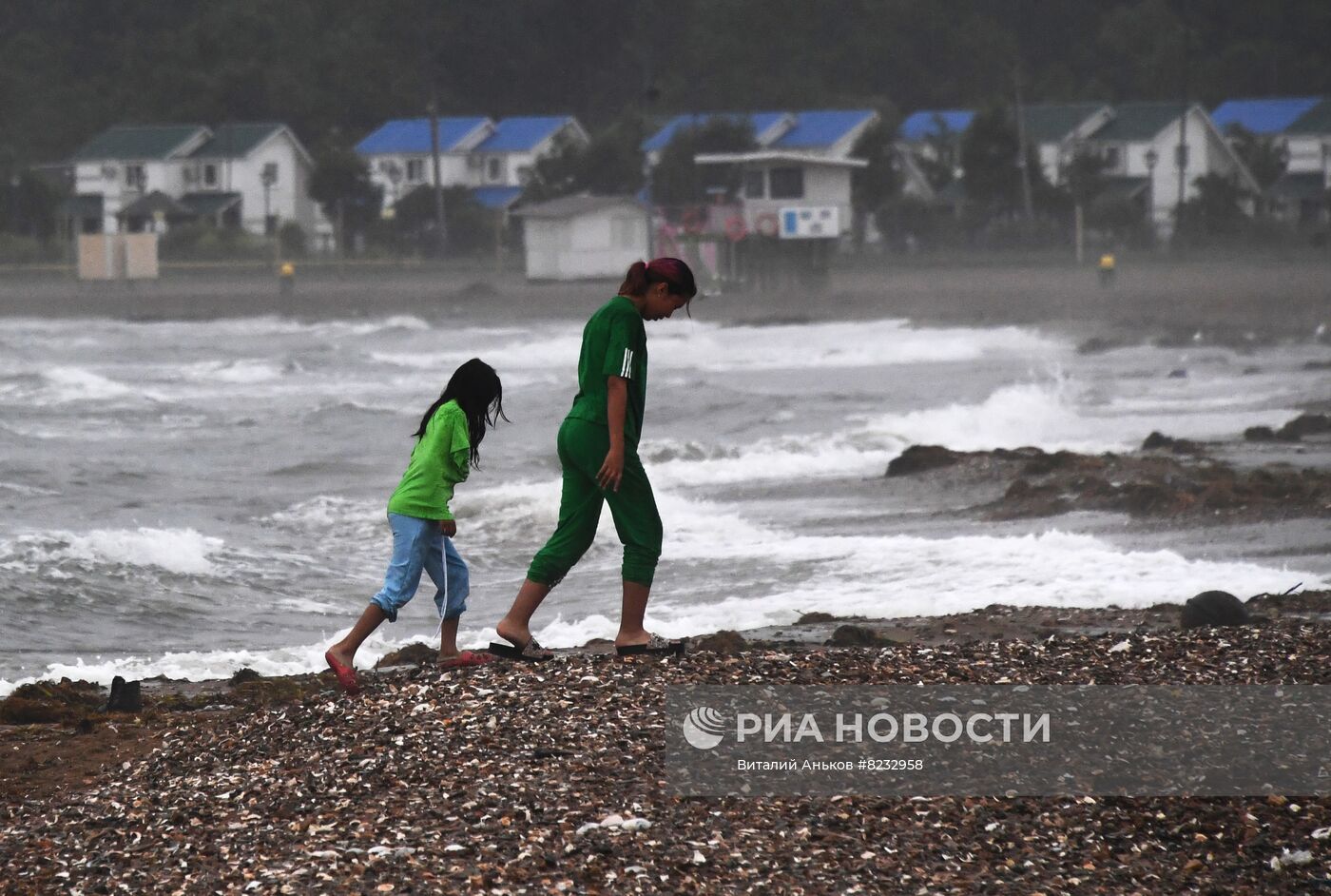 Штормовая погода во Владивостоке