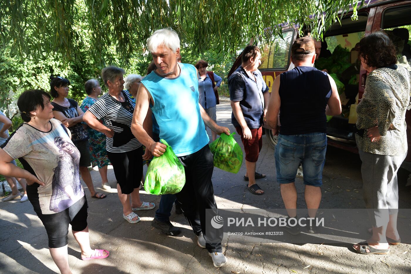 Жизнь в освобожденном Лисичанске в ЛНР