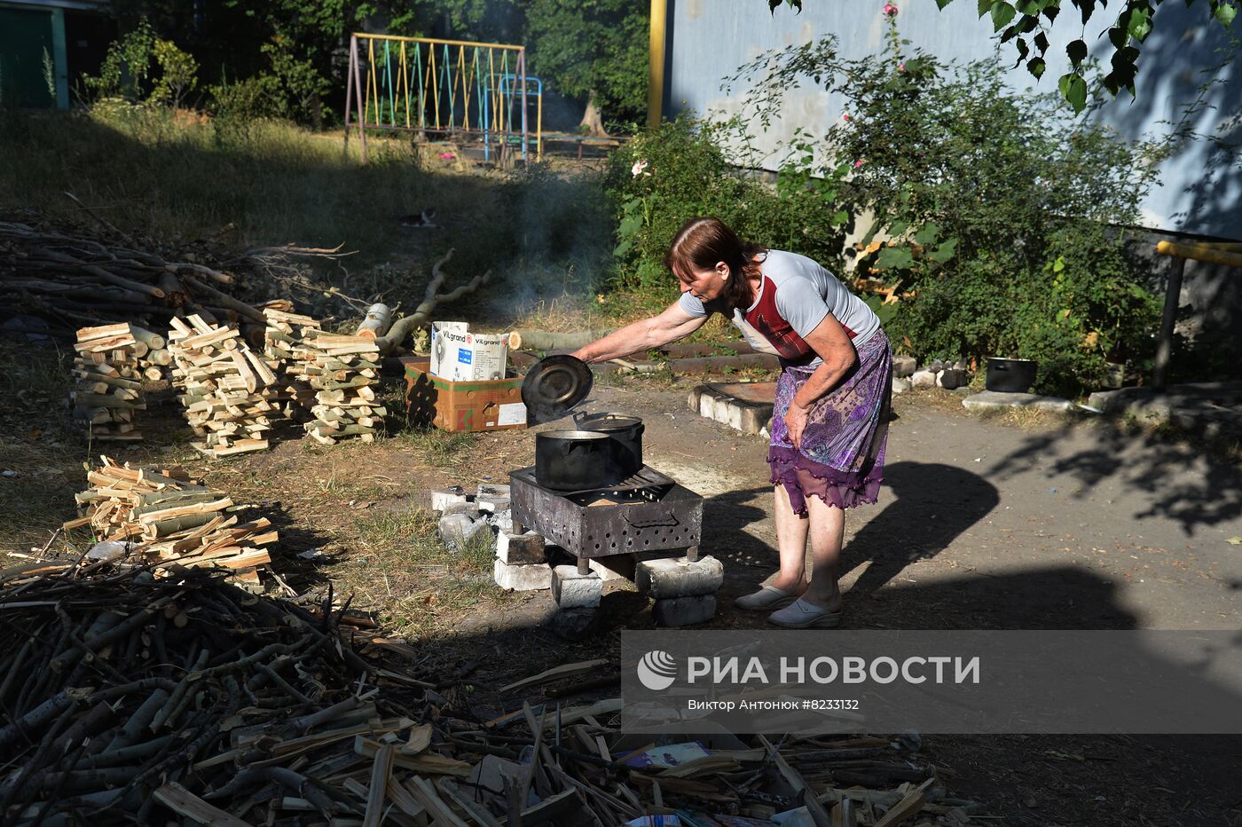 Жизнь в освобожденном Лисичанске в ЛНР