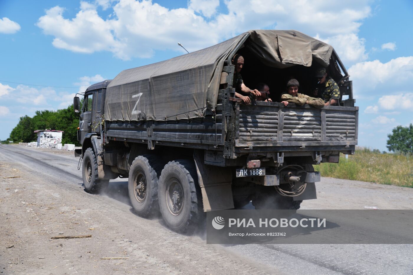 Жизнь в освобожденном Лисичанске в ЛНР