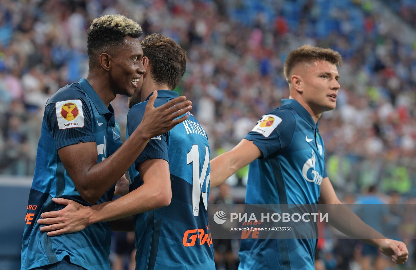 Футбол. Суперкубок России. Матч "Зенит" - "Спартак"