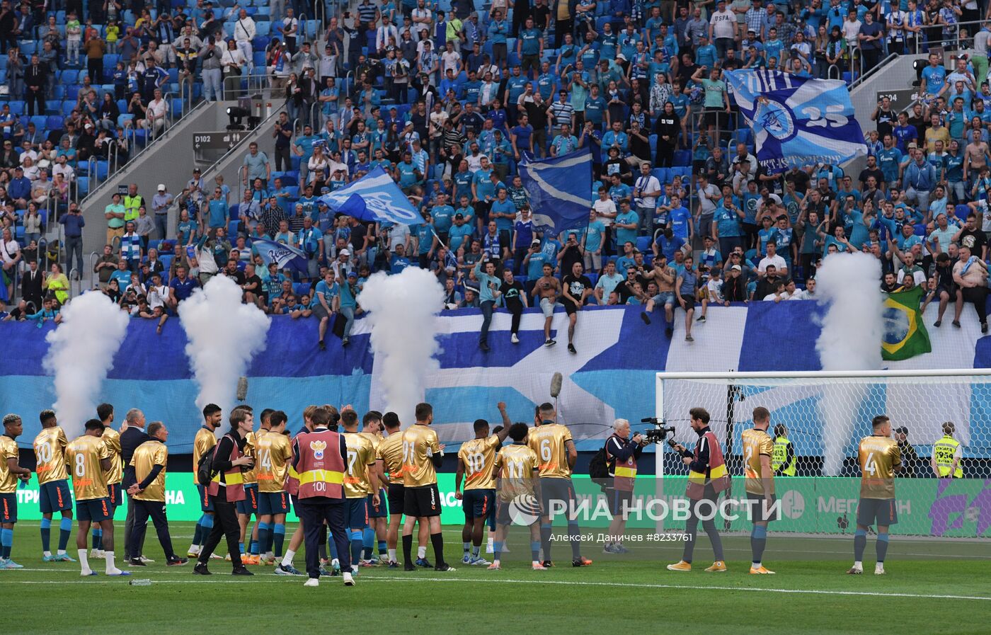 Футбол. Суперкубок России. Матч "Зенит" - "Спартак"