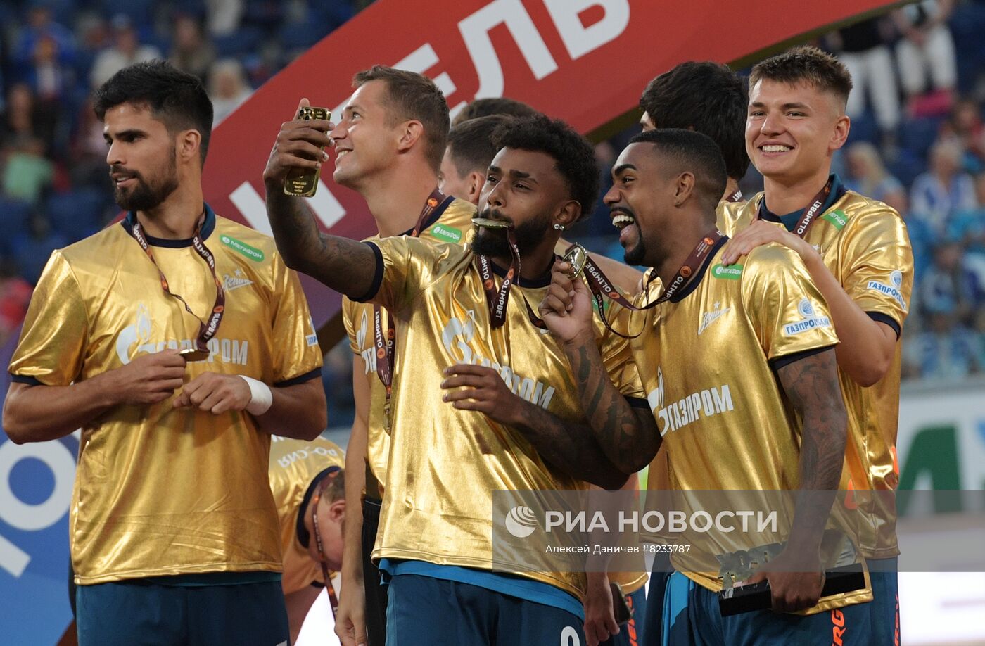 Футбол. Суперкубок России. Матч "Зенит" - "Спартак"