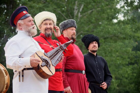 Фестиваль в деревне Федора Конюхова в Тульской области