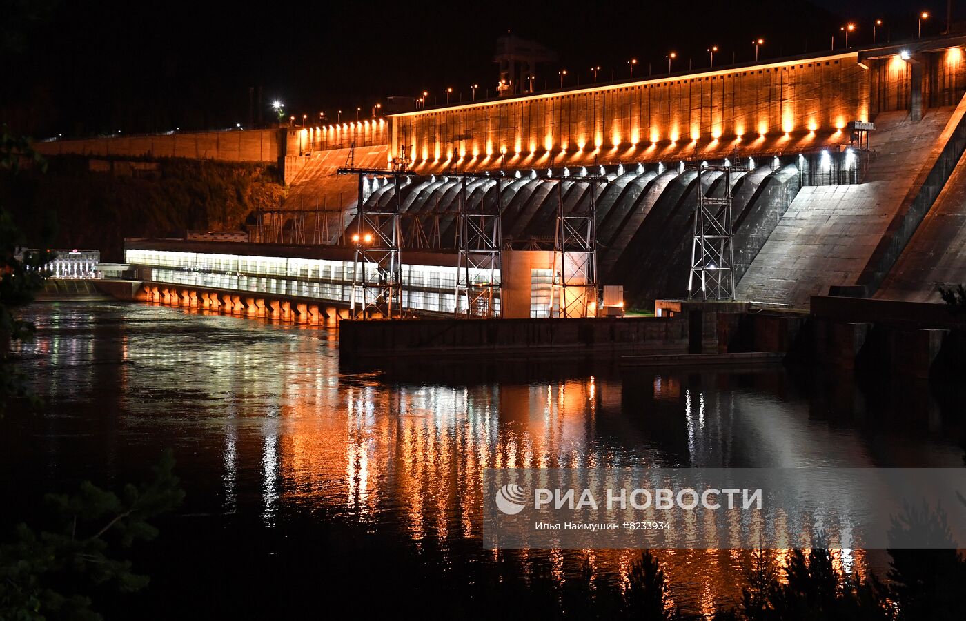 Виды Красноярской ГЭС