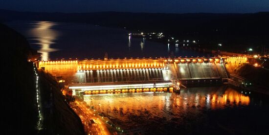 Виды Красноярской ГЭС