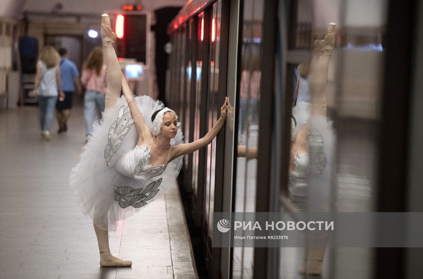 Ночь балета в метро