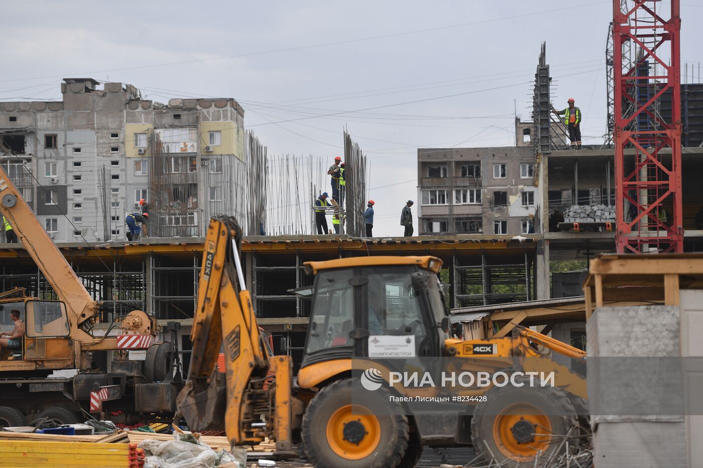Строительство госпиталя и жилых домов бригадами МО РФ в Мариуполе
