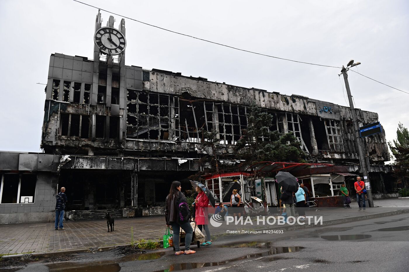 Первый после освобождения Мариуполя пассажирский поезд отправился в Волноваху