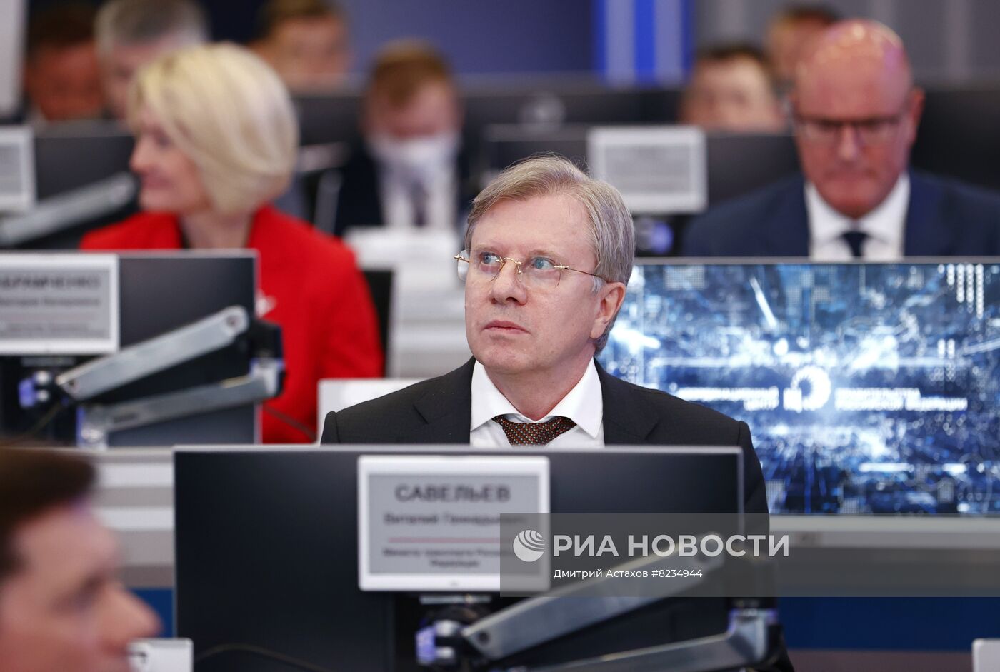 Премьер-министр РФ М. Мишустин провел стратегическую сессию по промышленности