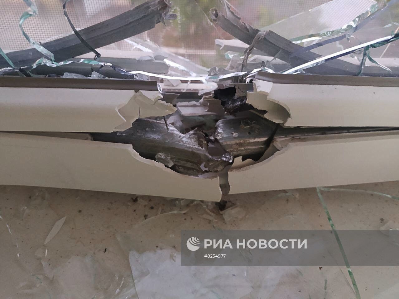 Два беспилотника ВСУ нанесли удар по зданию около Запорожской АЭС  