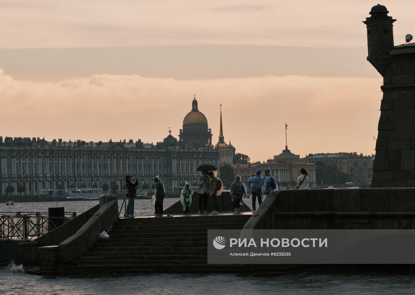 Циклон "Зельда" пришел в Санкт-Петербург