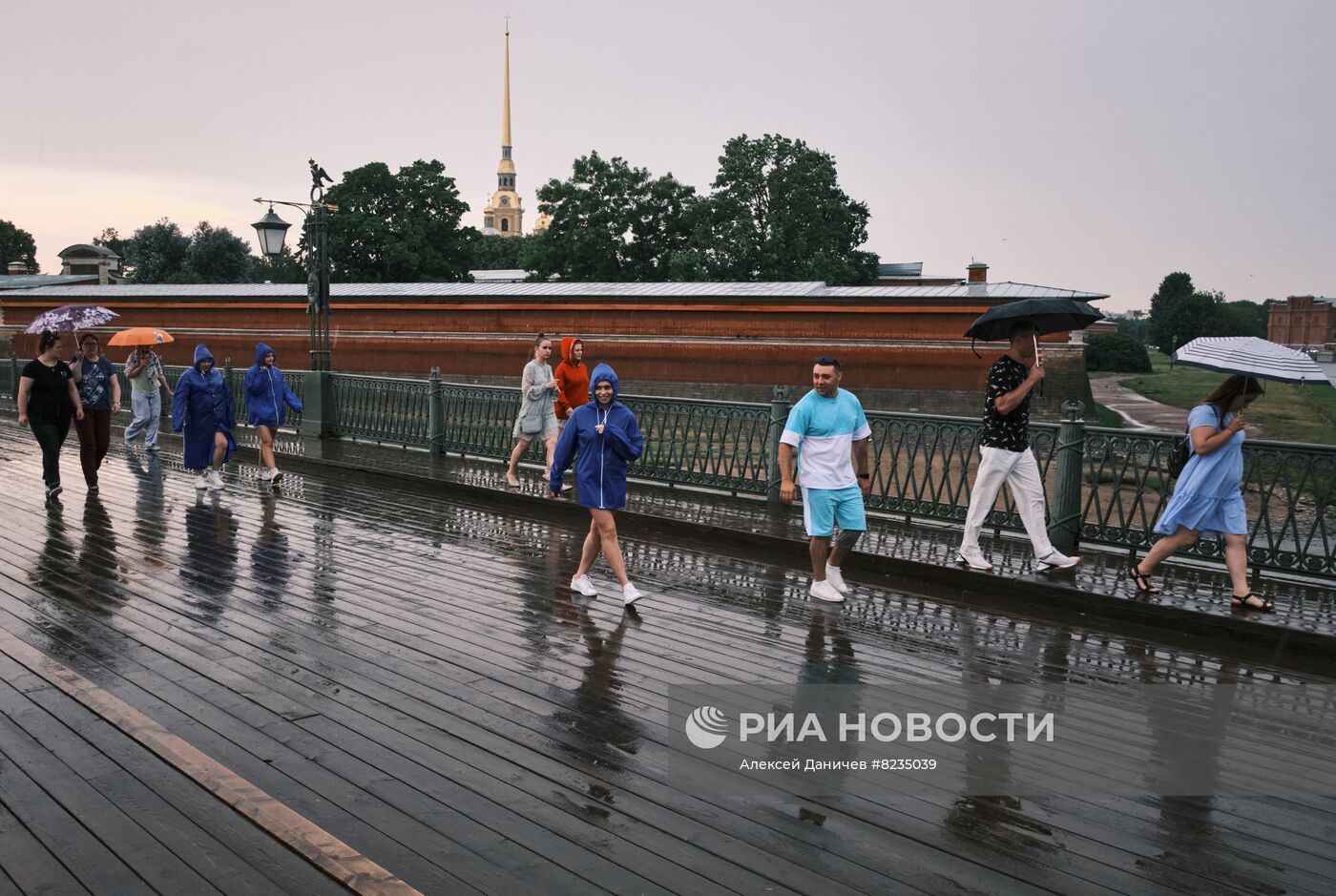 Циклон "Зельда" пришел в Санкт-Петербург
