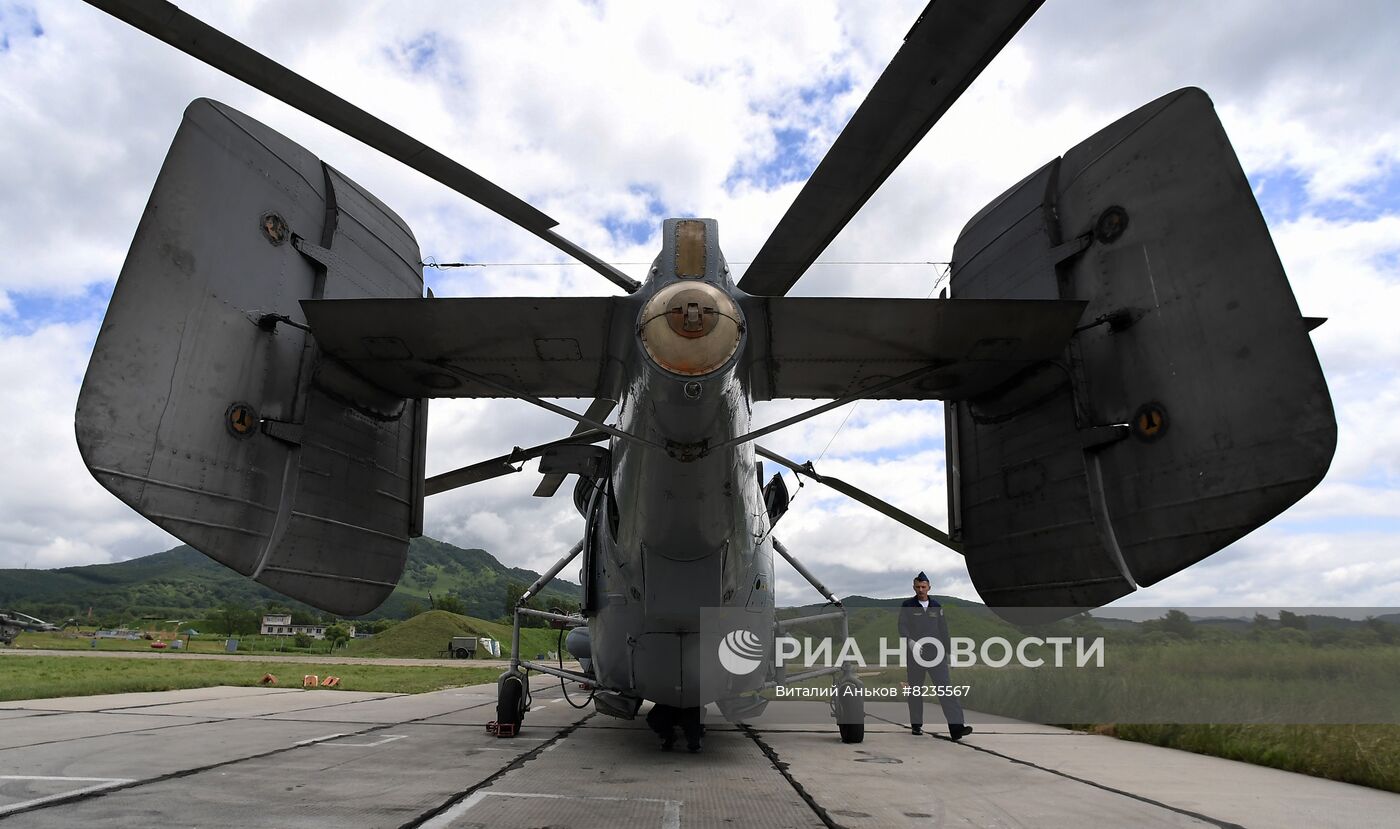 Учебно-тренировочные полеты в авиационном гарнизоне ТОФ