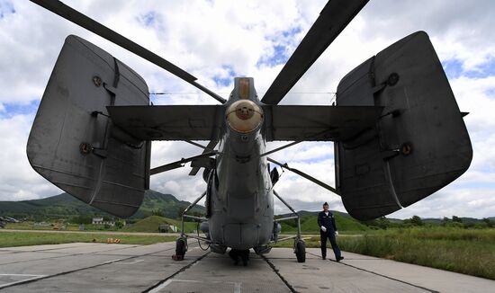 Учебно-тренировочные полеты в авиационном гарнизоне ТОФ