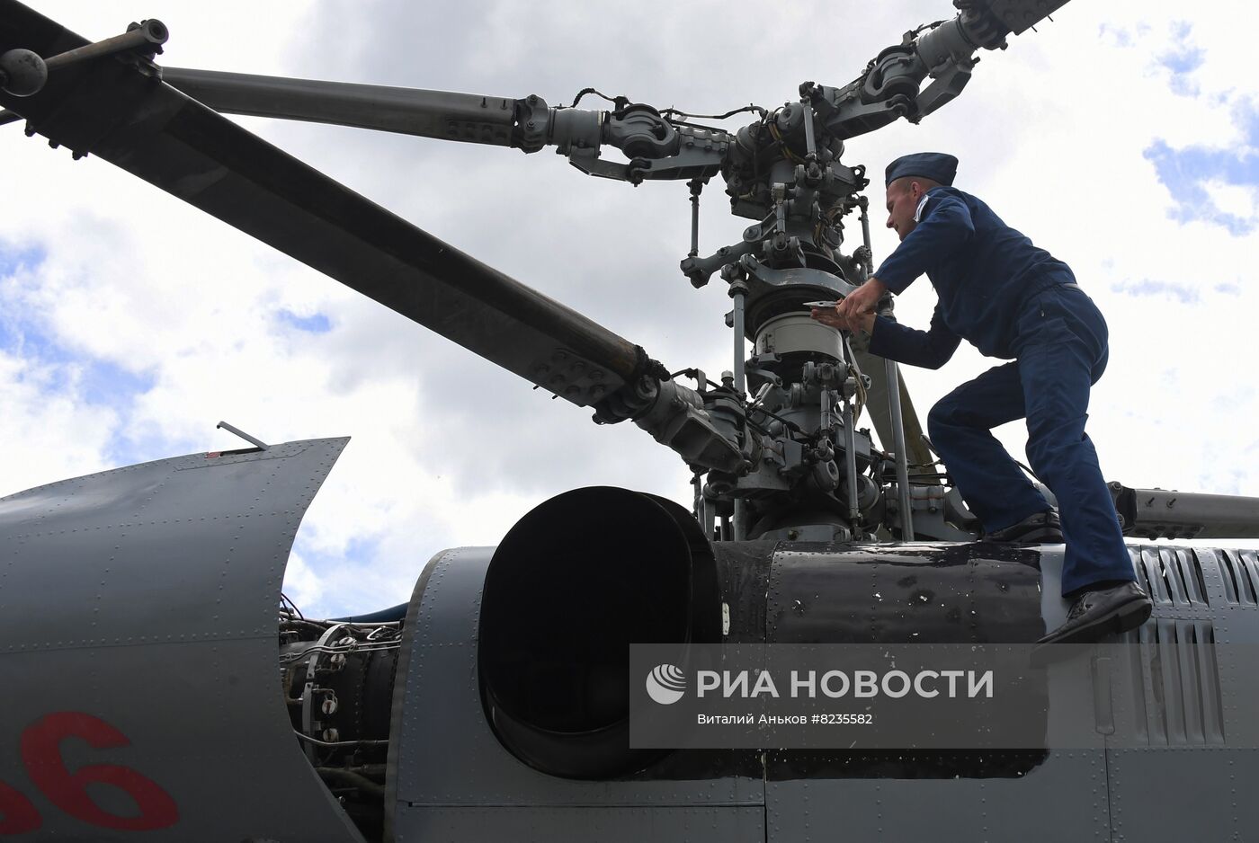 Учебно-тренировочные полеты в авиационном гарнизоне ТОФ