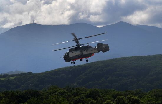 Учебно-тренировочные полеты в авиационном гарнизоне ТОФ