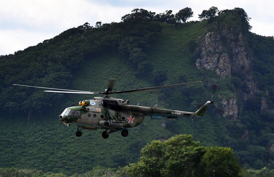 Учебно-тренировочные полеты в авиационном гарнизоне ТОФ